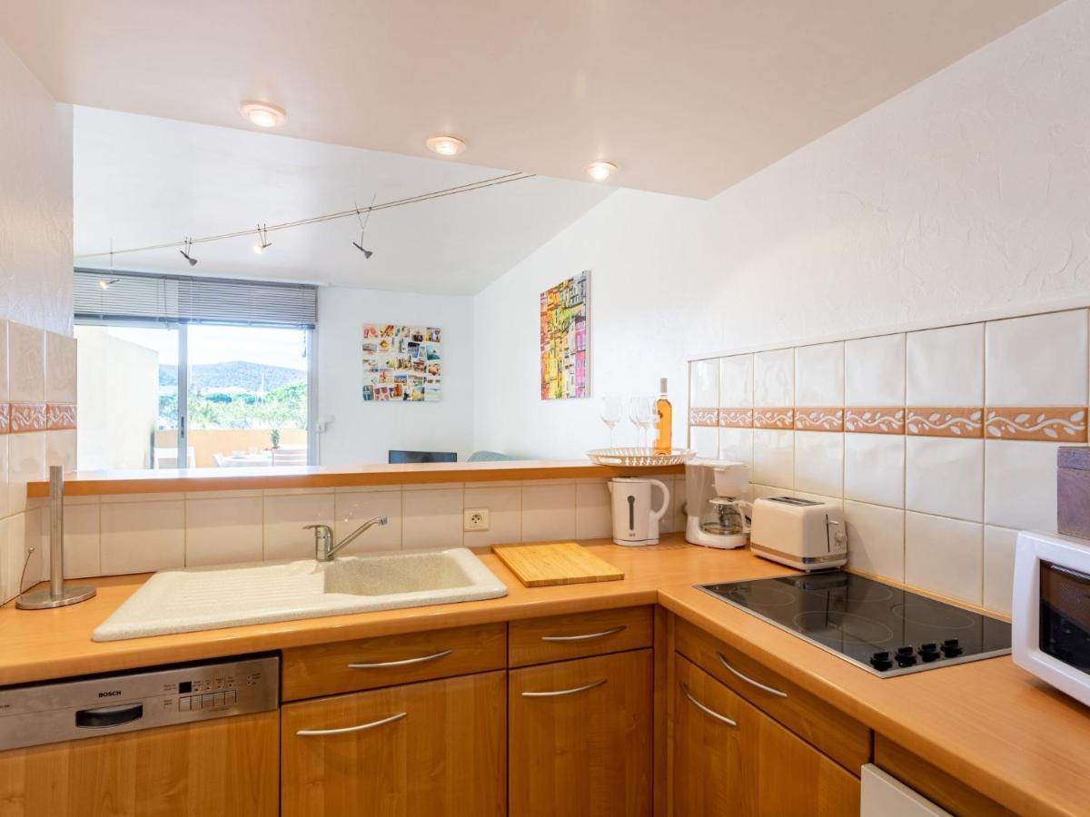 Apartment Le Port De Bormes By Interhome Bagian luar foto