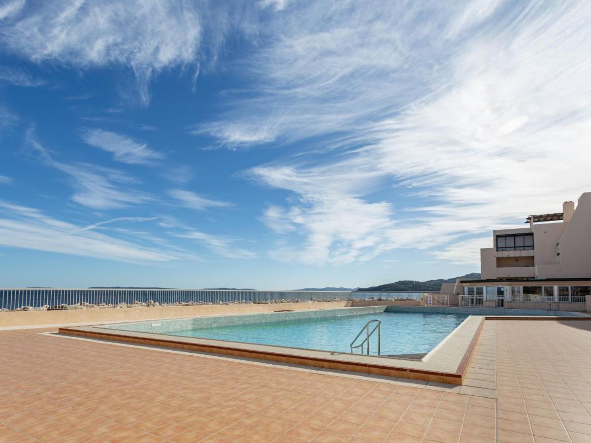 Apartment Le Port De Bormes By Interhome Bagian luar foto